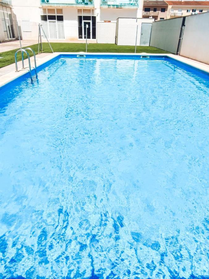 Nina'S Blue Pool & Beach Deltebre Bagian luar foto