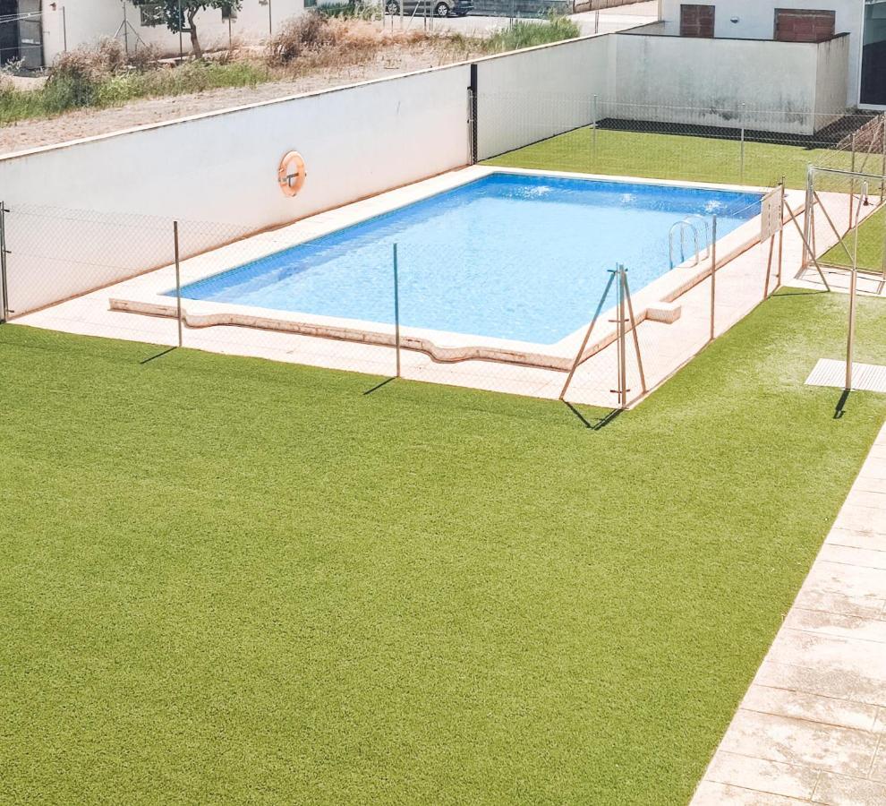 Nina'S Blue Pool & Beach Deltebre Bagian luar foto