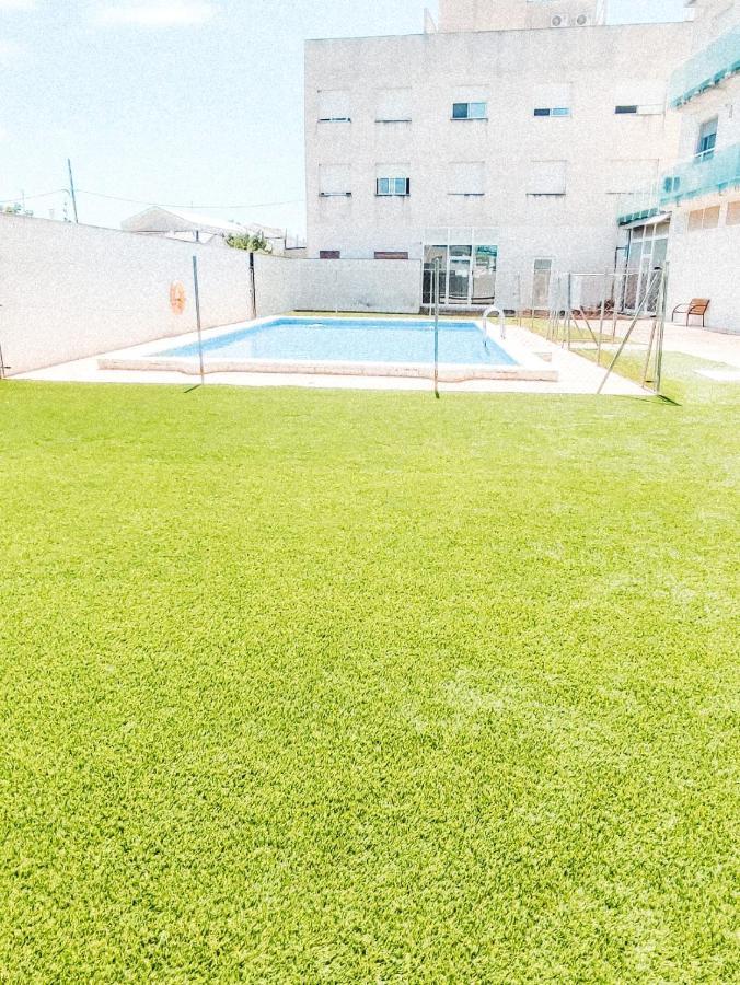 Nina'S Blue Pool & Beach Deltebre Bagian luar foto
